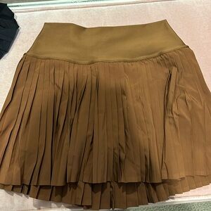 Alo brown tennis skirt size medium